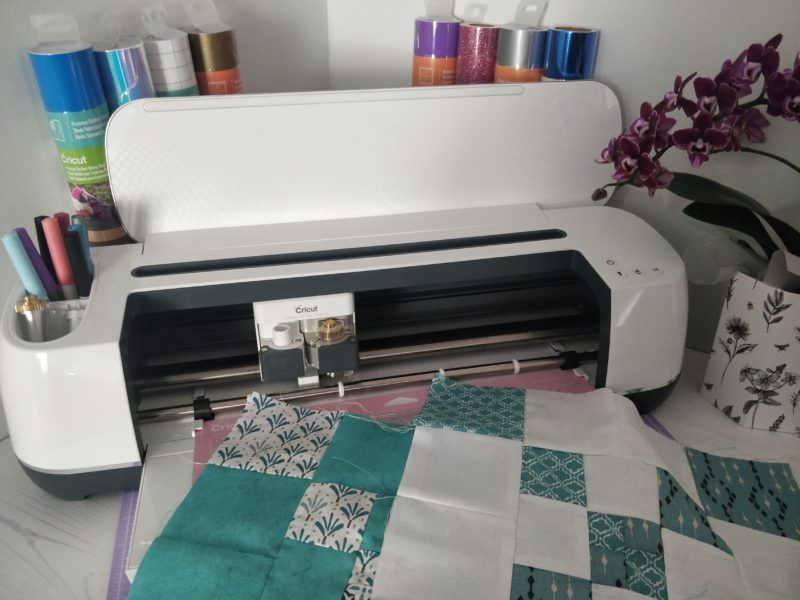 Life in Lilac | UK Lifestyle Blog | Craft Project: Quilting with Cricut ...